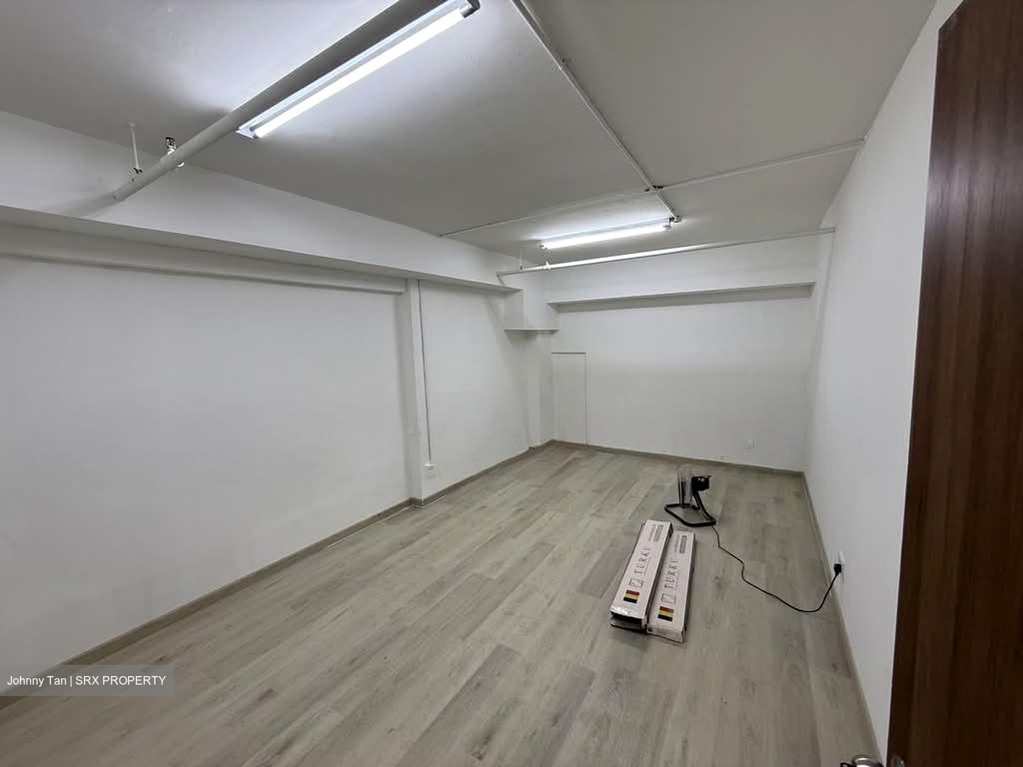 North Point Bizhub (D27), Office #568577921
